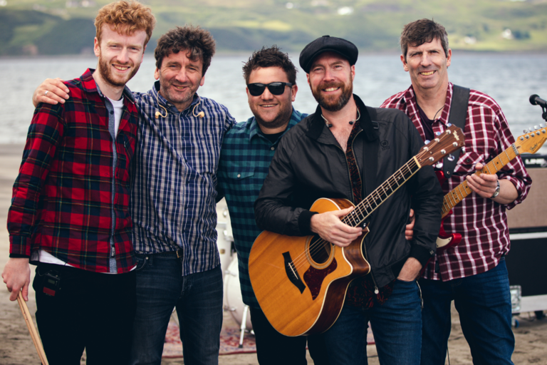 Beat the drum - The RunRig Experience